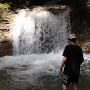 Meet your Posher, Dominic